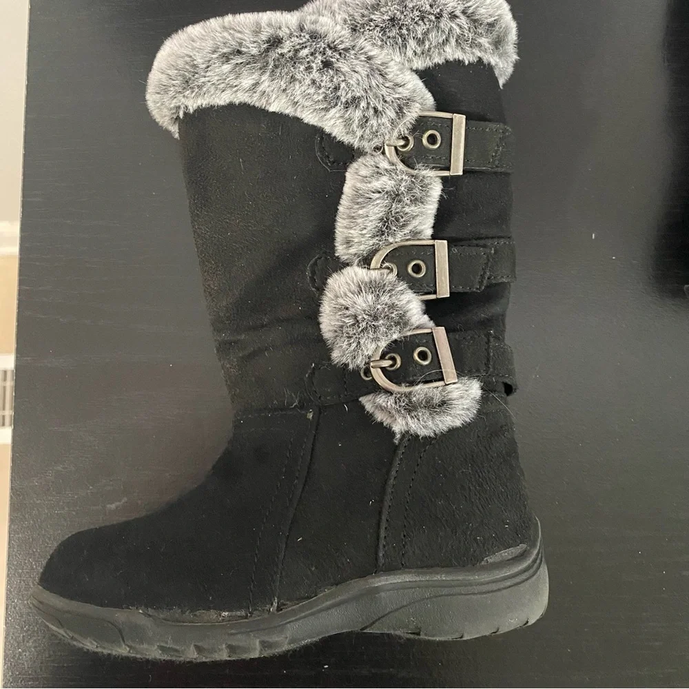 Black Fur-Lined Winter Boots - Picture 3 of 9